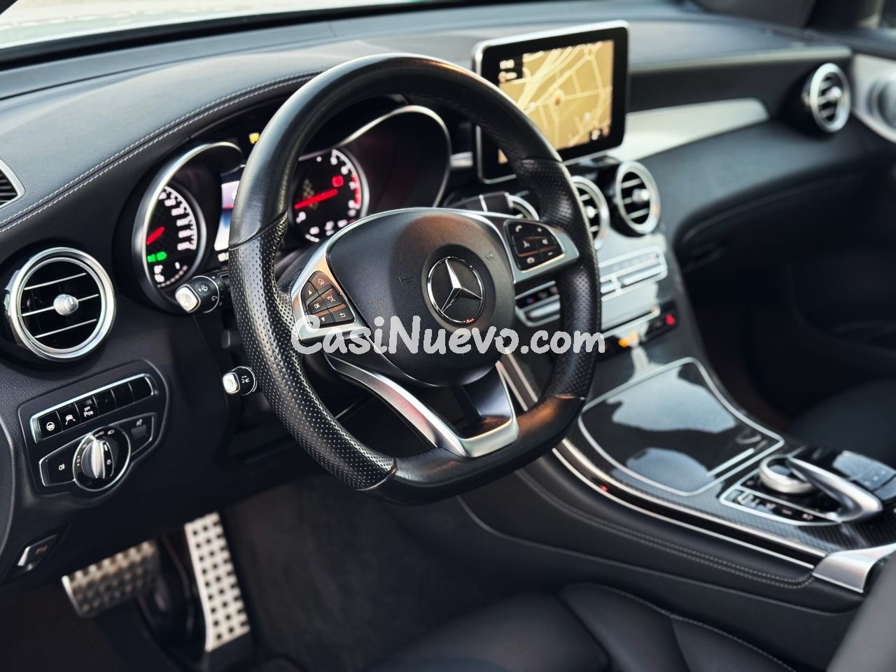 Mercedes GLC 43 4MATIC AMG con TECHO PANORÁMICO, ASIENTOS CALEFACTABLES...