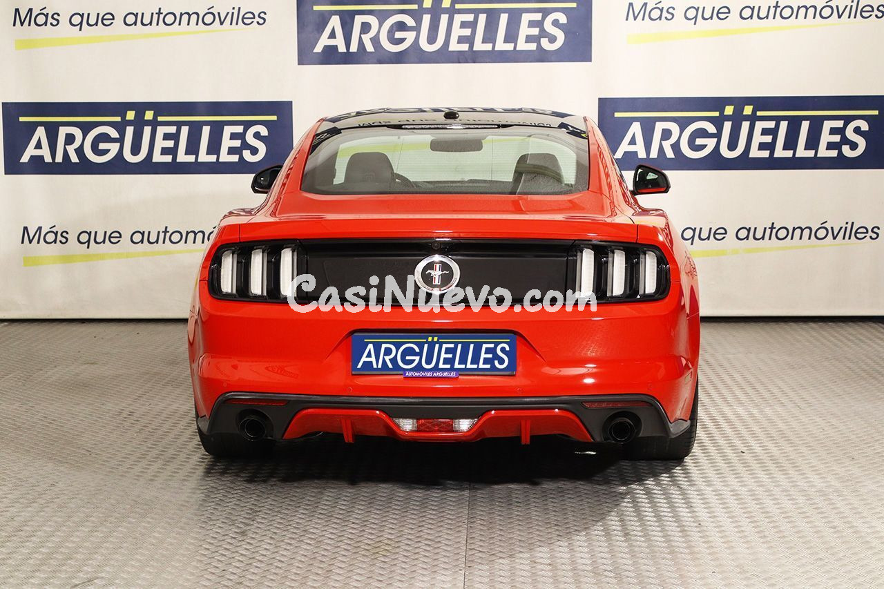 Ford Mustang 2.3 EcoBoost Fastback Auto 314cv - foto 4