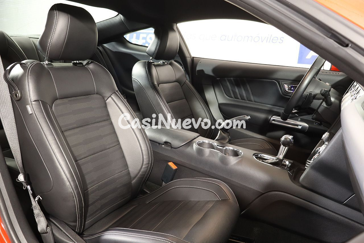 Ford Mustang 2.3 EcoBoost Fastback Auto 314cv - foto 7
