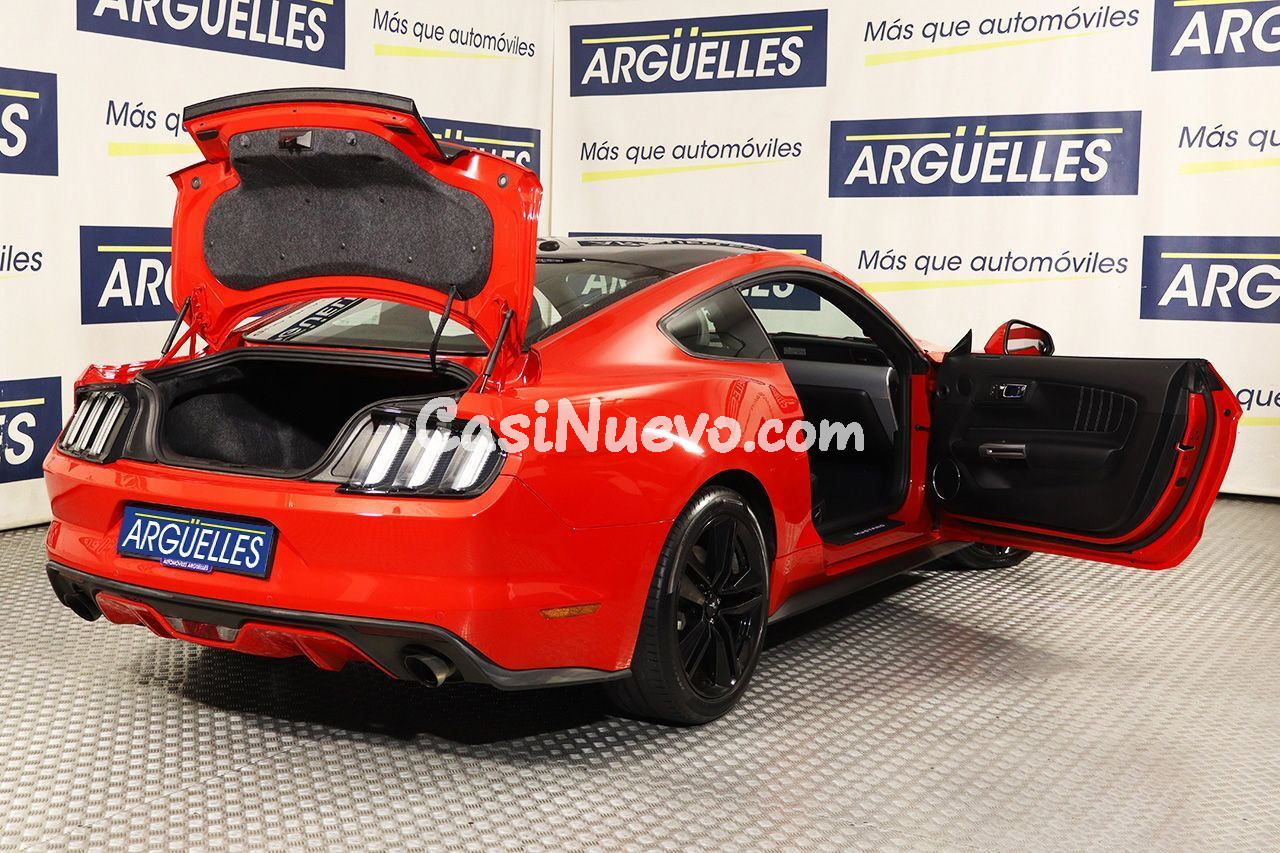 Ford Mustang 2.3 EcoBoost Fastback Auto 314cv - foto 27