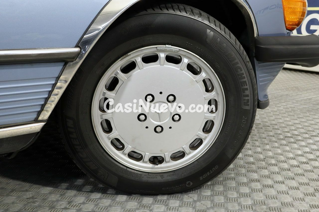 Mercedes Clase SL 560 SL V8 AUT Historico - foto 25