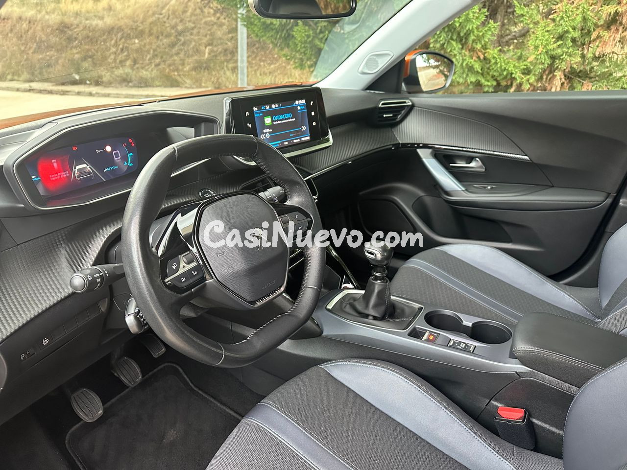Peugeot 2008 1.2 T - foto 17