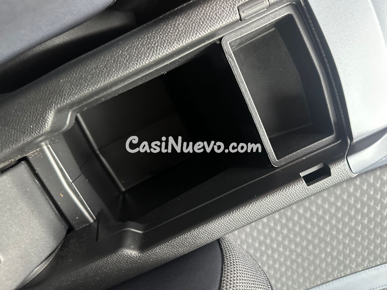 Peugeot 2008 1.2 T - foto 41