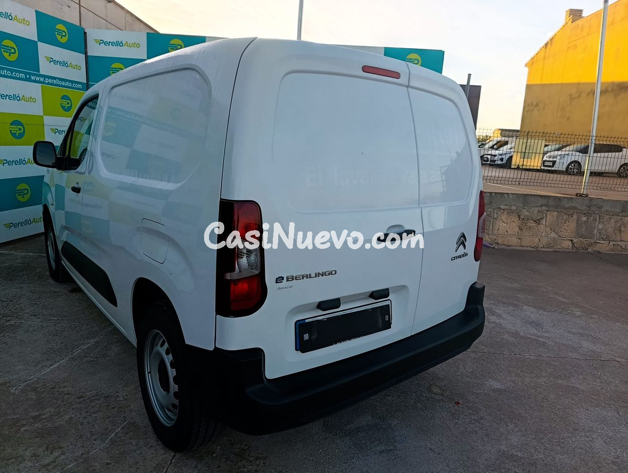 Citroën Berlingo VAN ELECTRICO 50 KW/H TALLA M - foto 4