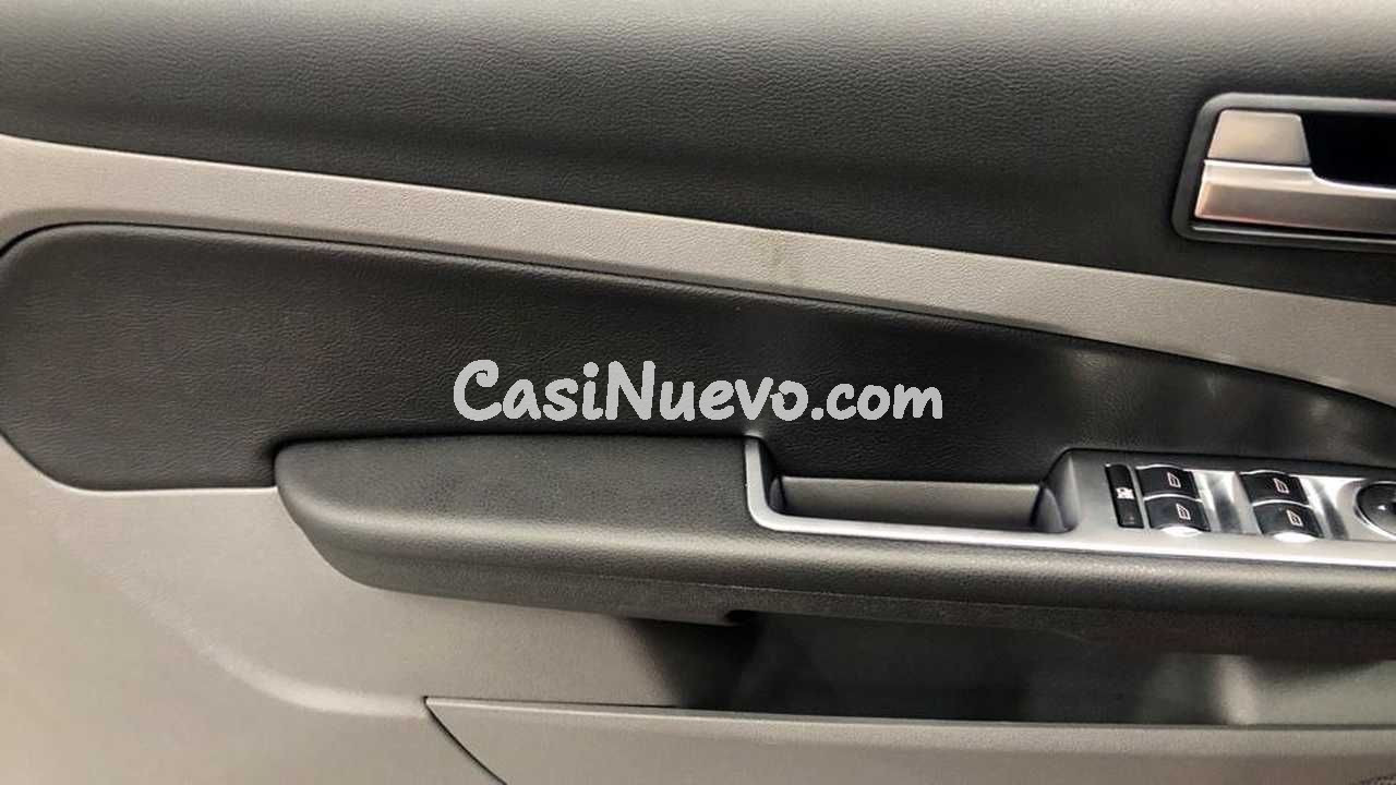 FORD FOCUS CC TITANIUM 2.0i GASOLINA