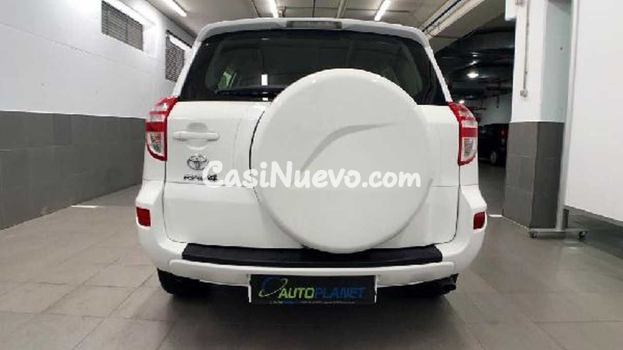 TOYOTA RAV4 ACTIVE 4X4 2-4D 2.2 150CV