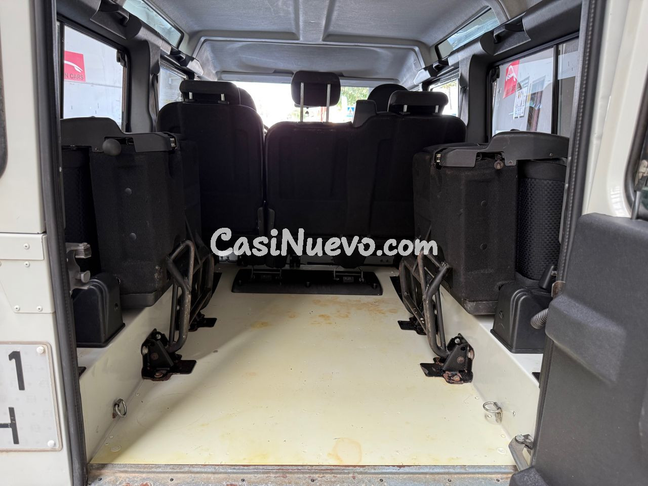 Land-Rover Defender 110 - foto 15