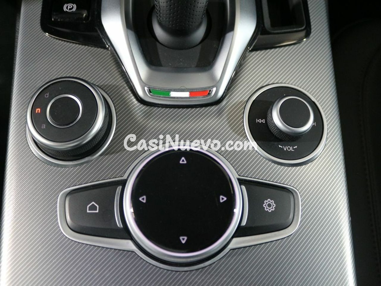 Alfa Romeo Stelvio 2.2 Diesel 140kW (190cv) SPRINT AWD - foto 32