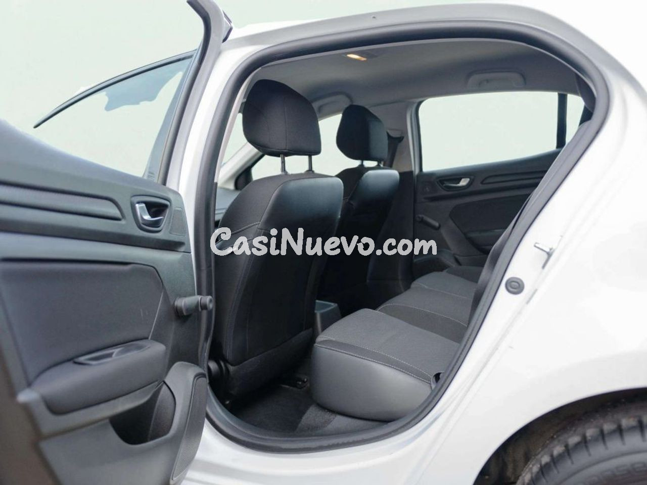 Renault Megane S.T. Life Tce GPF 74kW (100CV) - 18 - foto 10