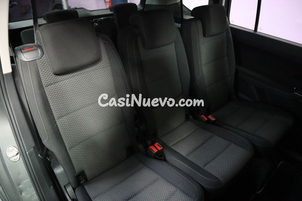 Volkswagen Touran 1.6 TDI 110cv 7 PLAZAS - foto 19