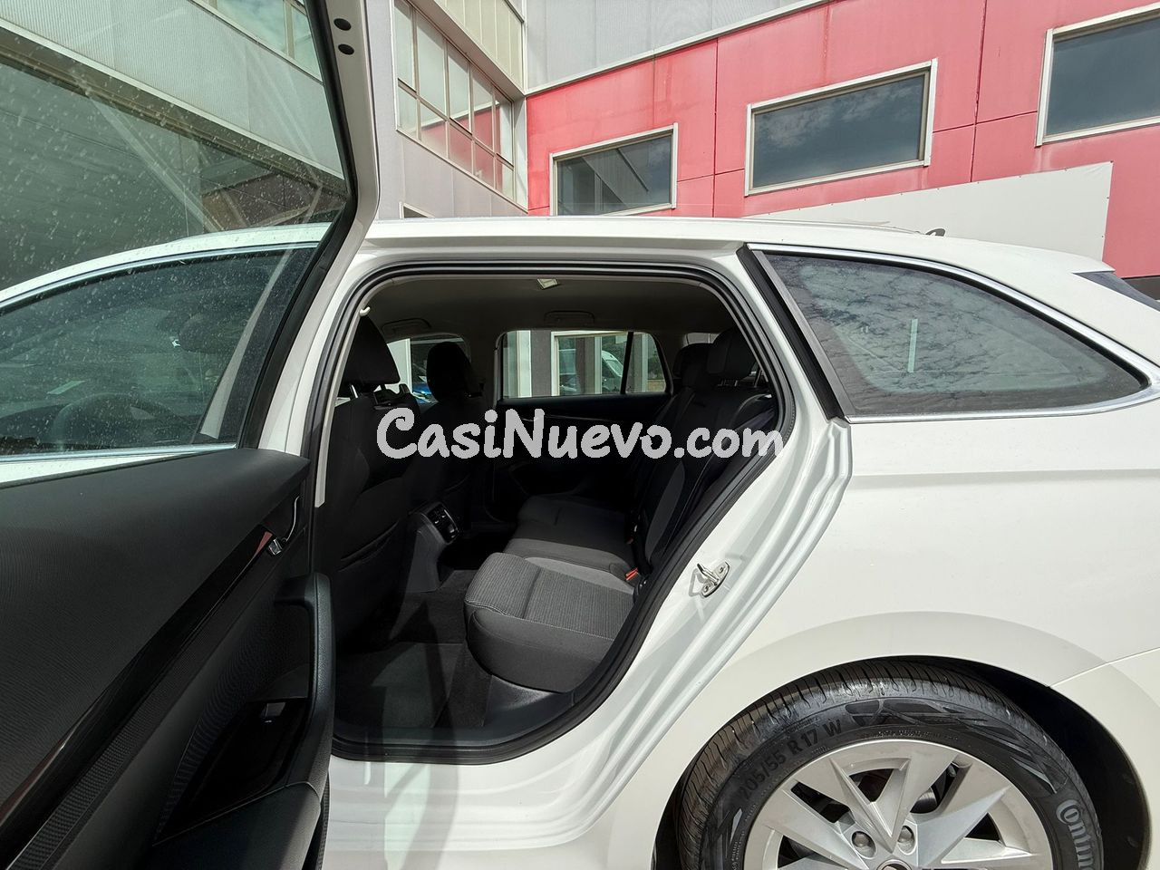 Skoda Octavia Combi 2.0 TDI 110kW (150CV) DSG Style - foto 10