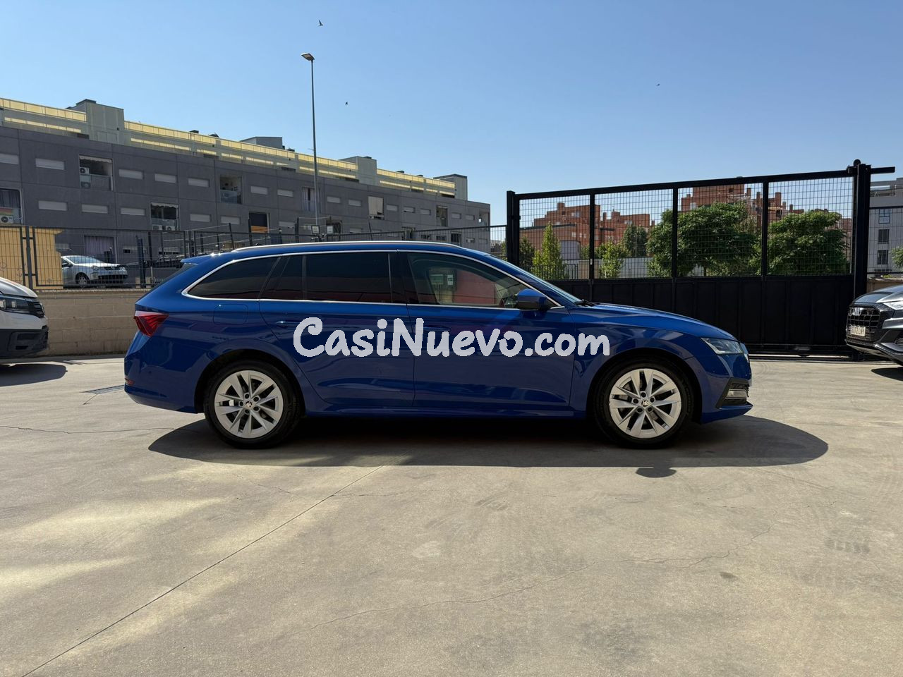 Skoda Octavia Combi 2.0 TDI 110kW (150CV) DSG Style - foto 6