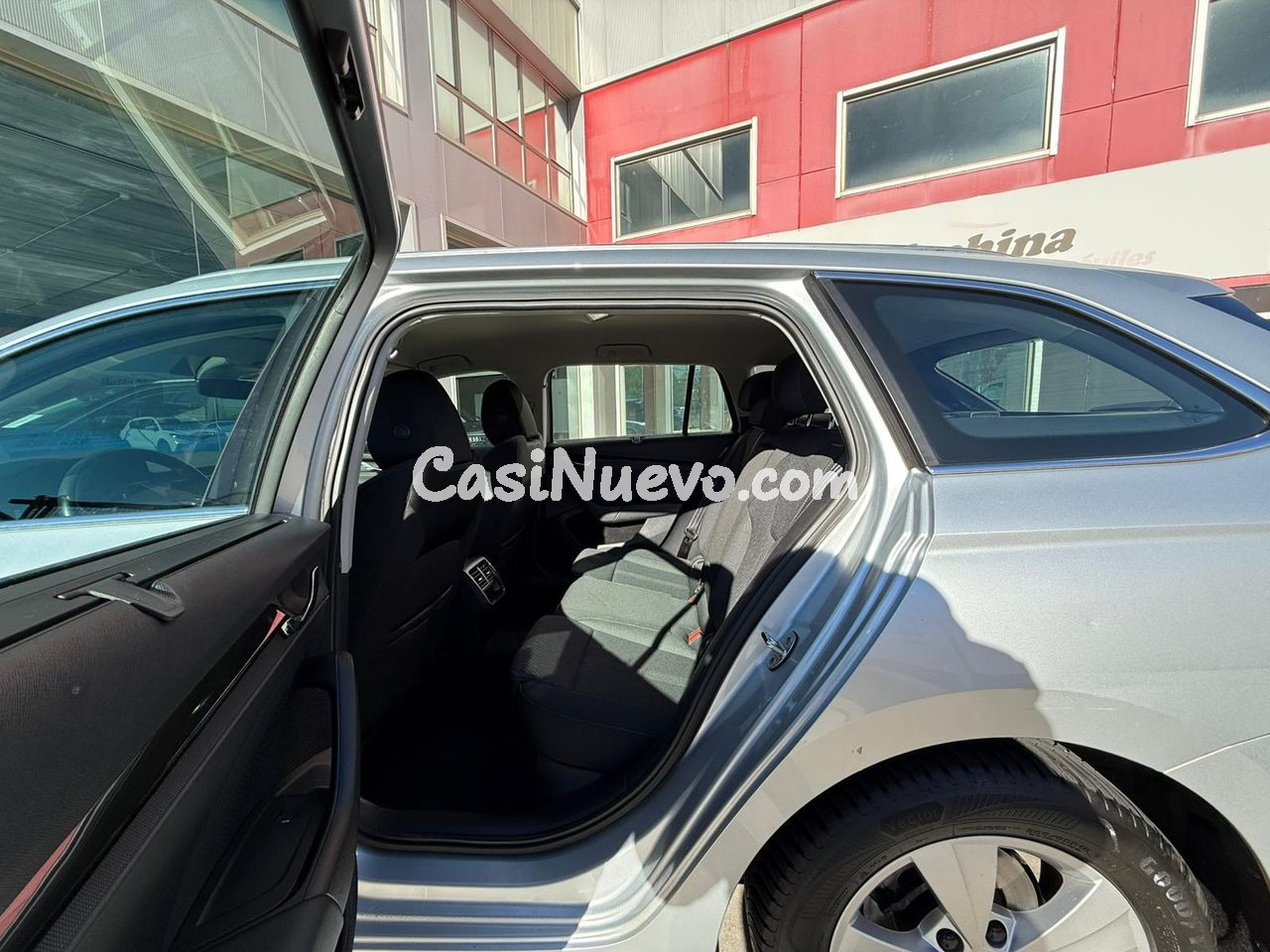 Skoda Octavia Combi 2.0 TDI 110kW(150CV) DSG Ambition - foto 10