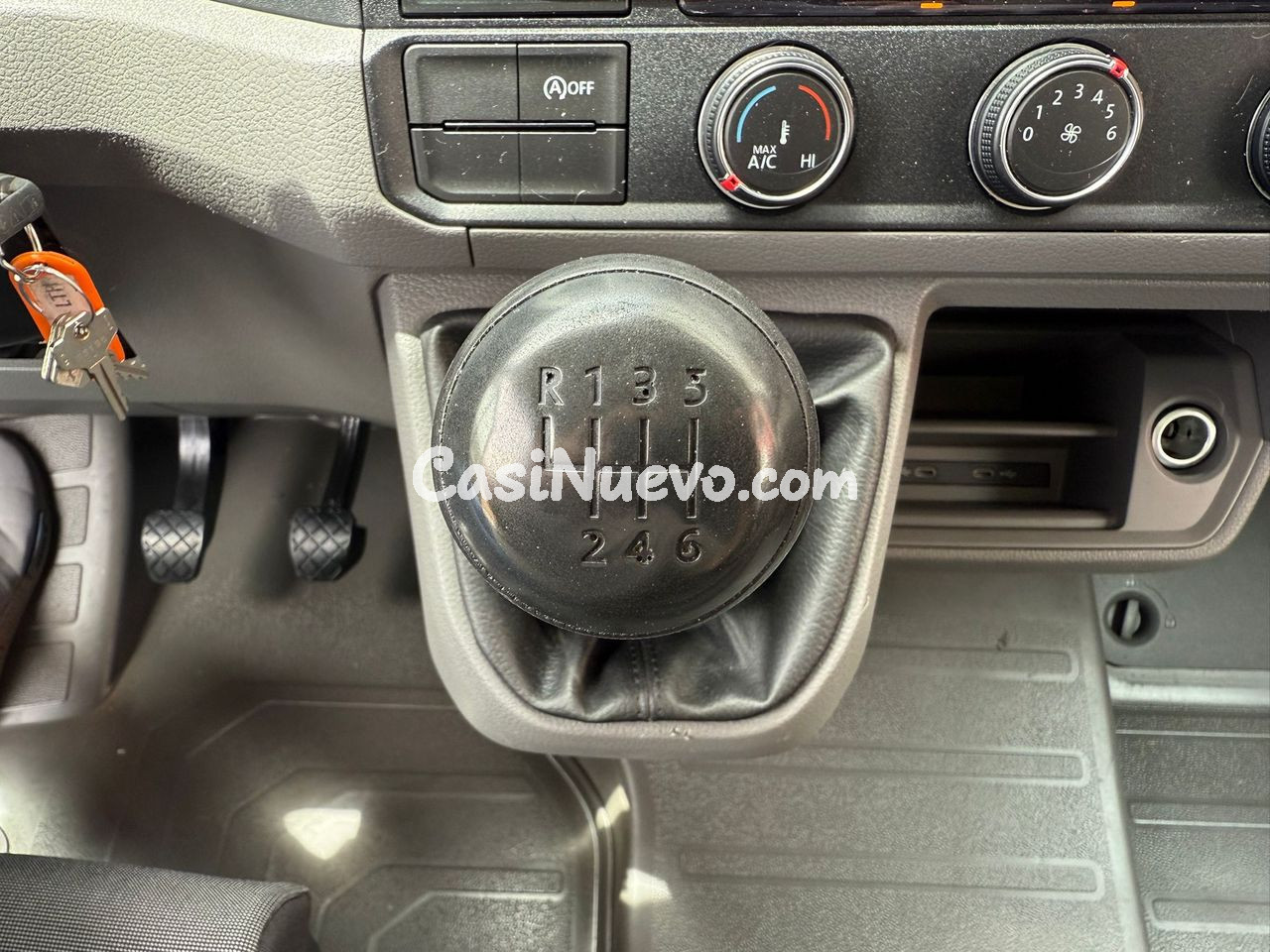 Volkswagen Crafter CARROZADA L4 177 CV CON TRAMPILLA - foto 15