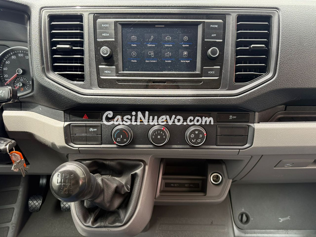 Volkswagen Crafter CARROZADA L4 177 CV CON TRAMPILLA - foto 17