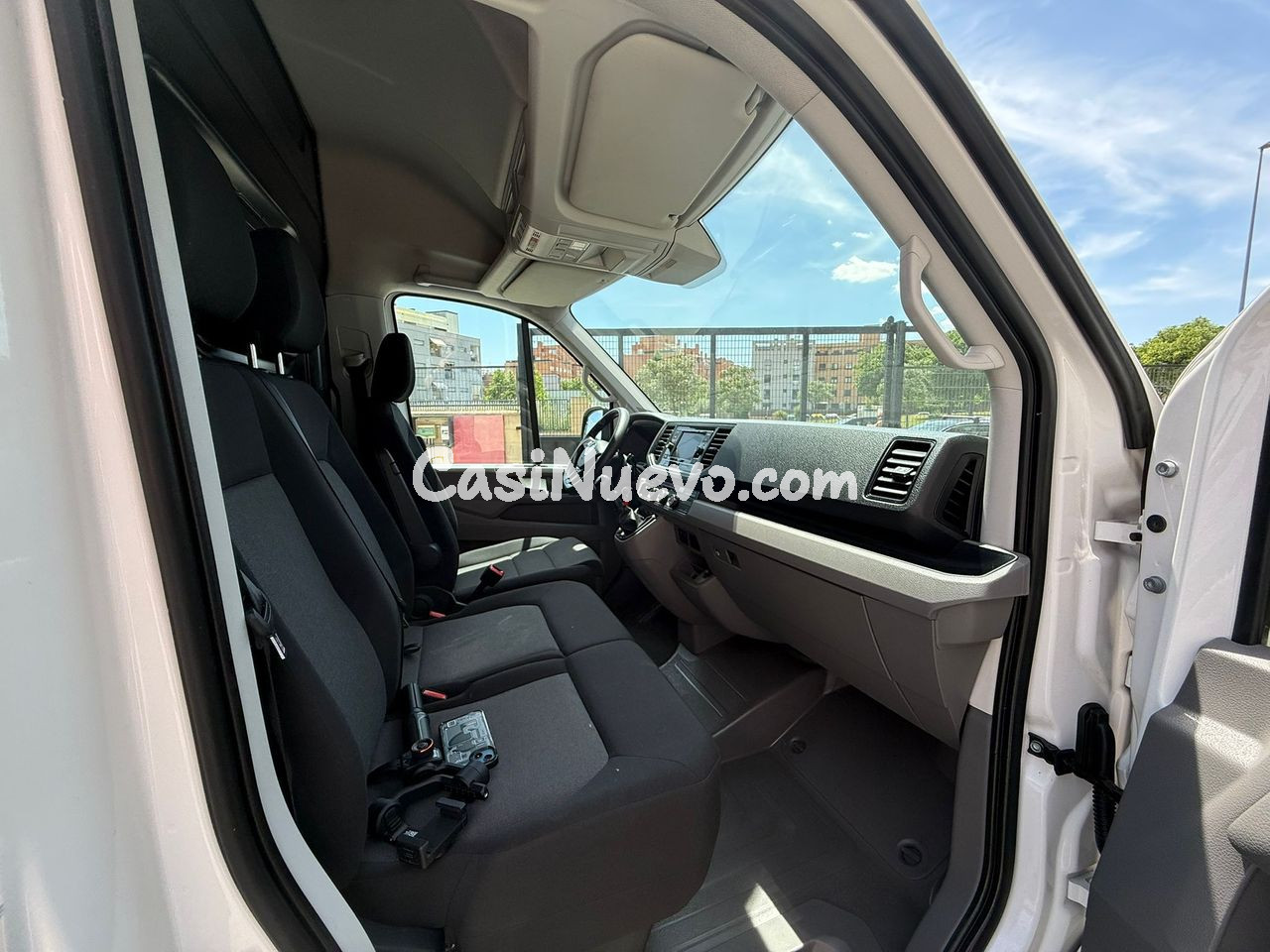 Volkswagen Crafter L3 H2 140 CV - foto 10