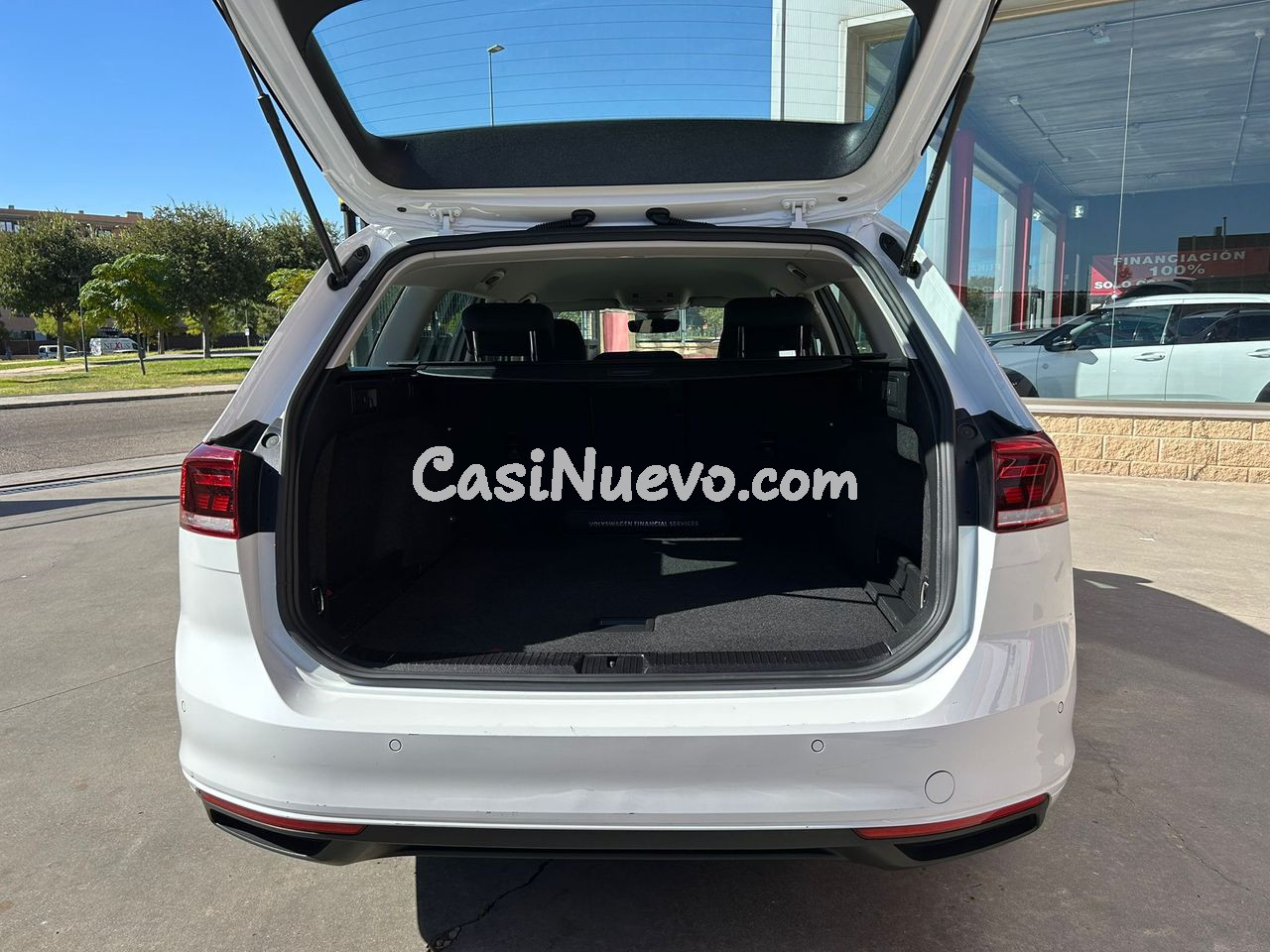 Volkswagen Passat Variant Business 2.0 TDI 110kW - foto 8