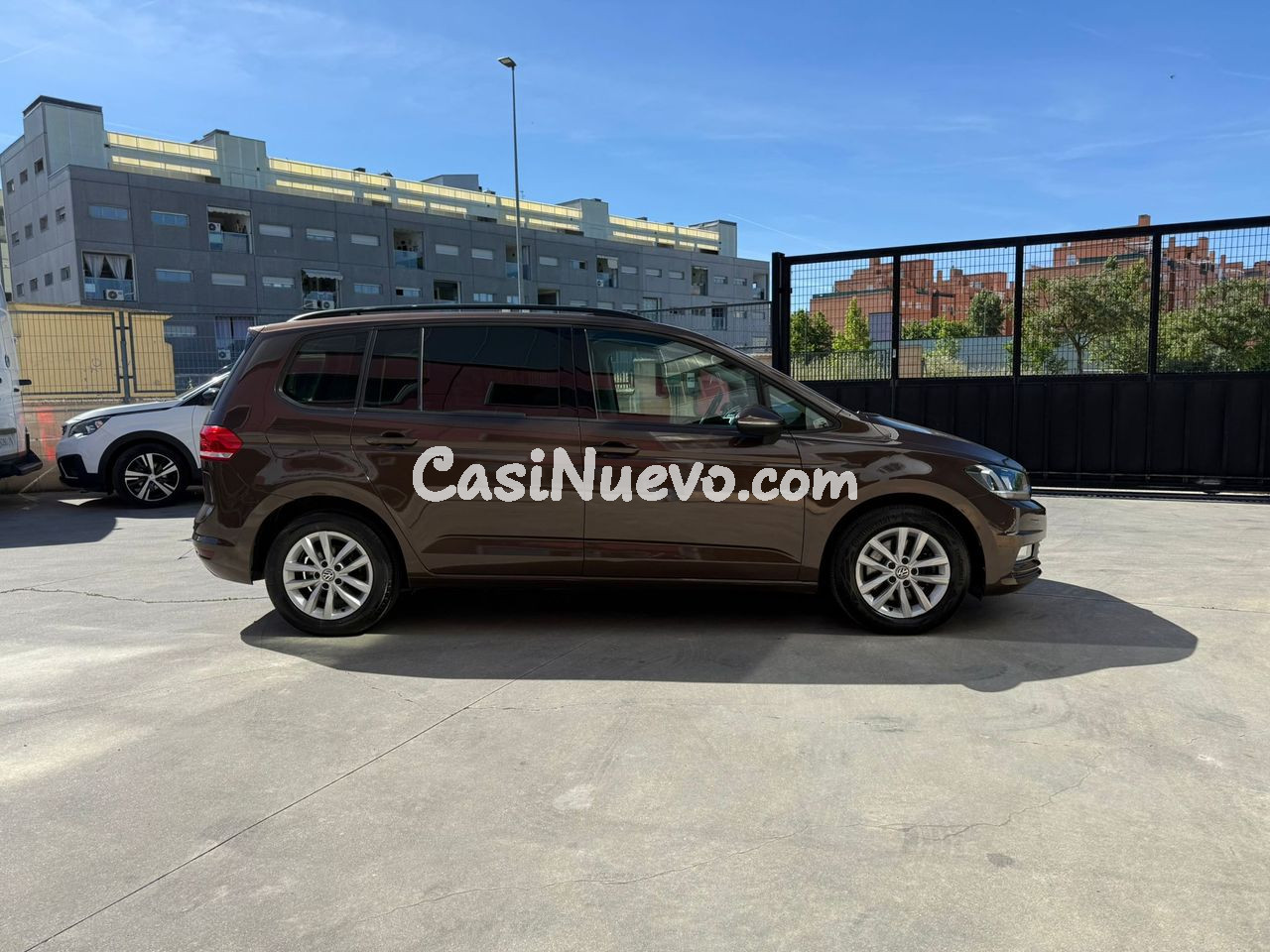 Volkswagen Touran Advance 1.6 TDI 85kW (115CV) DSG - foto 6