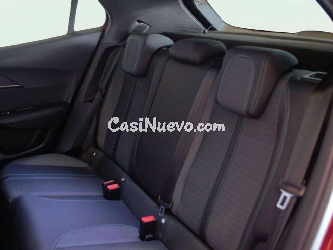 Peugeot 2008 Allure Puretech 130 S&S BVM6 - foto 11