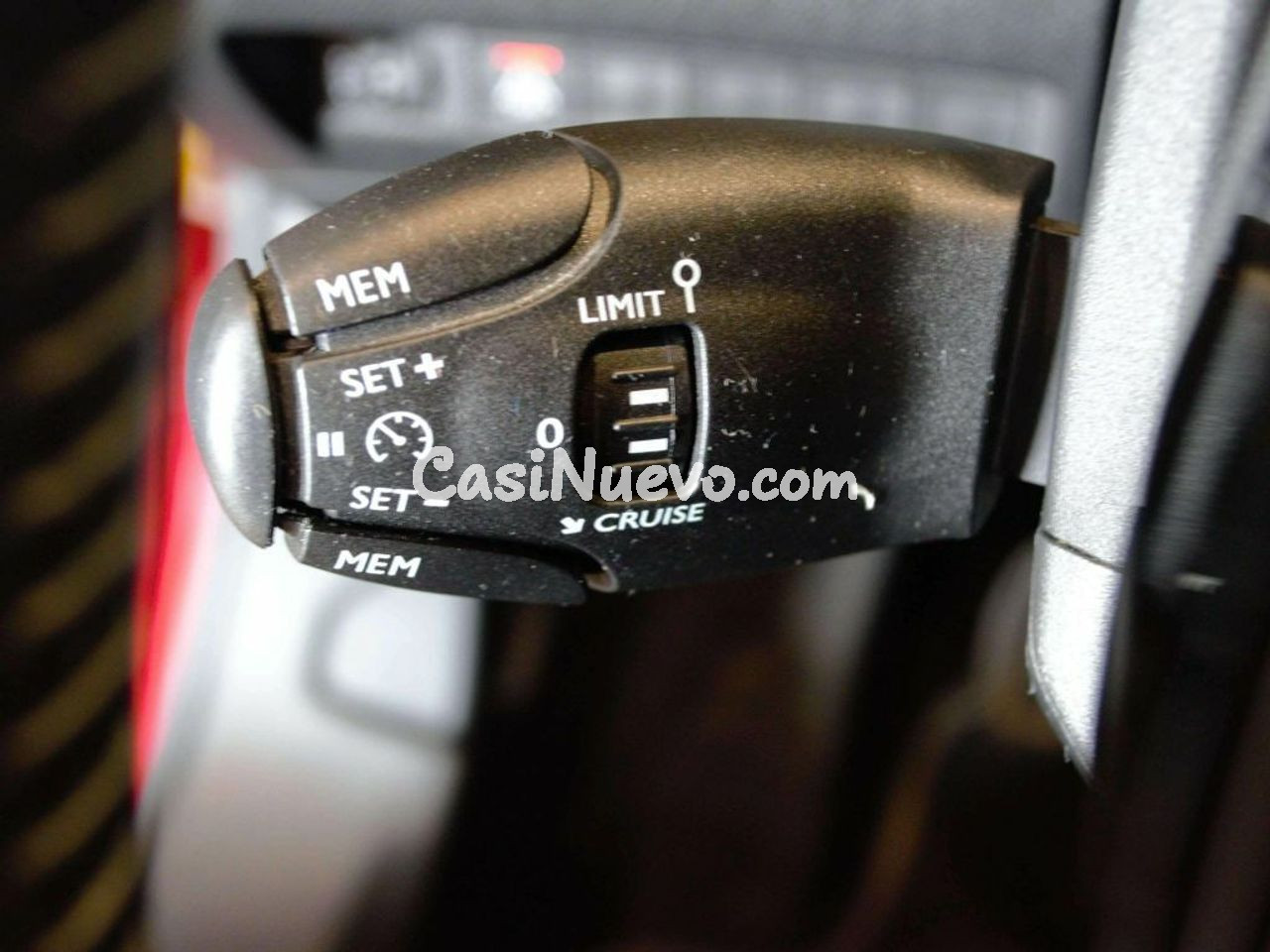 Peugeot 2008 Allure Puretech 130 S&S BVM6 - foto 17