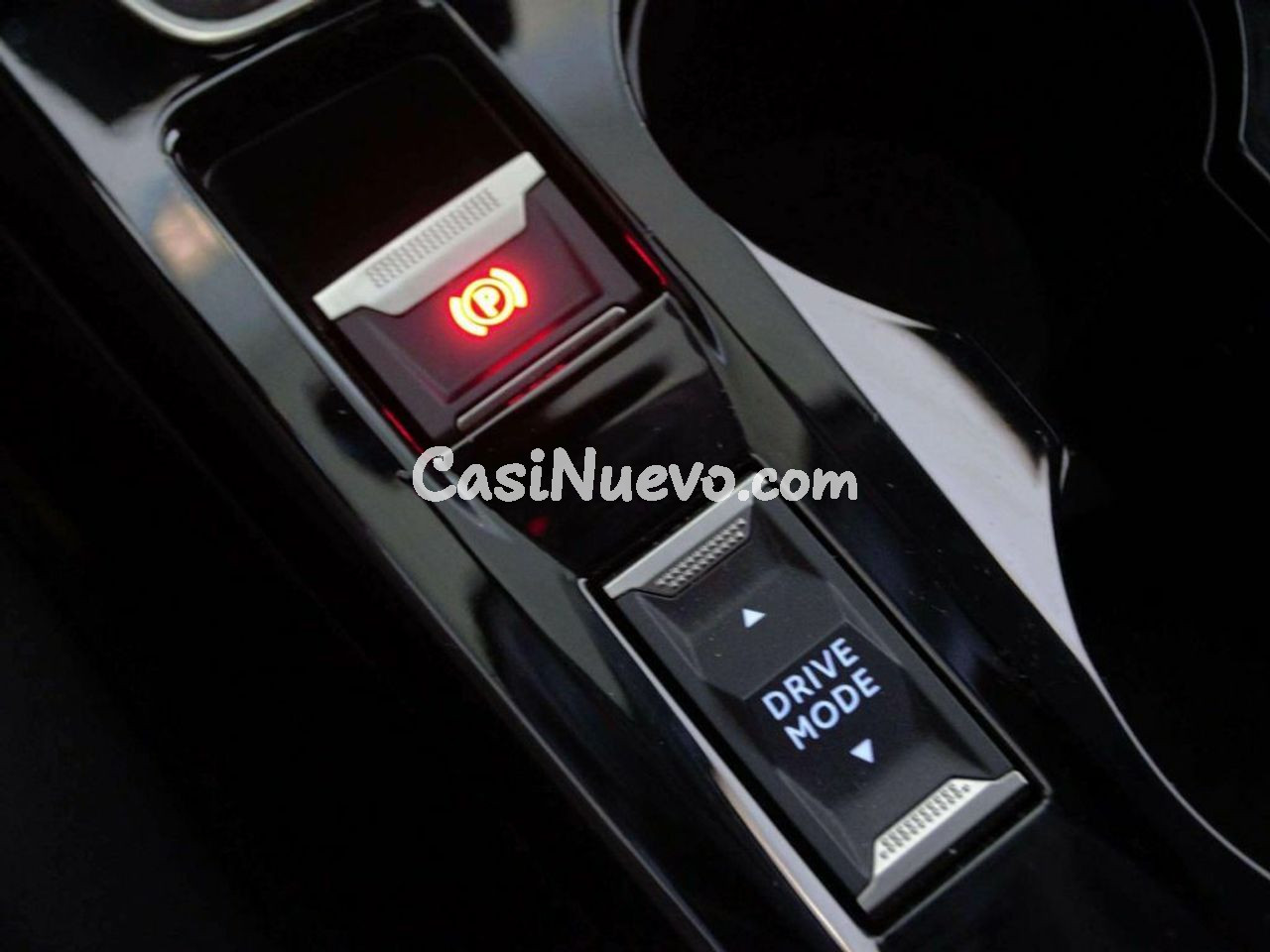 Peugeot 2008 Allure Puretech 130 S&S BVM6 - foto 26