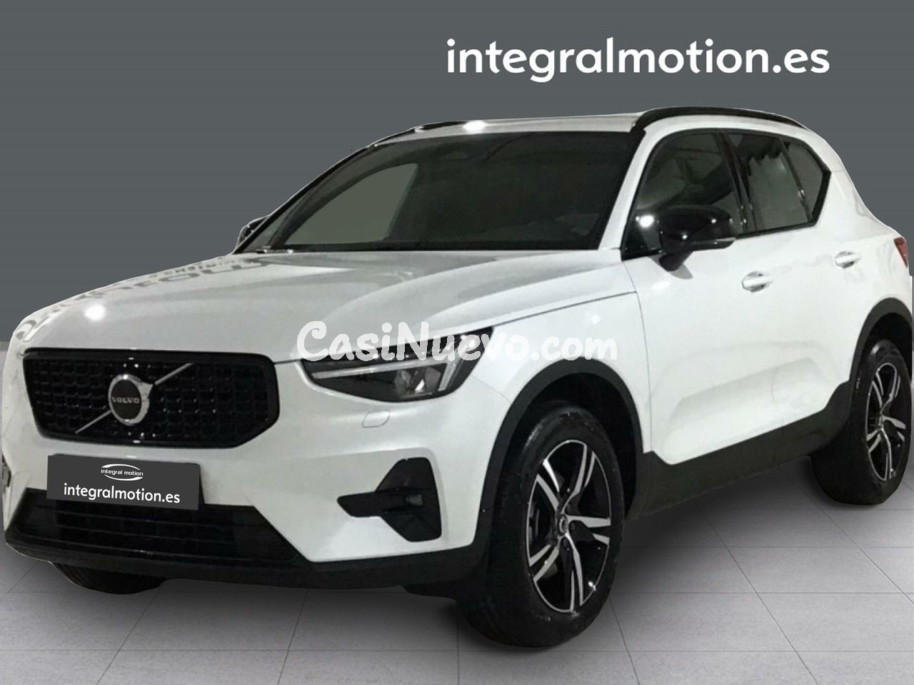 Volvo XC40 2.0 B3 G Plus Dark Auto