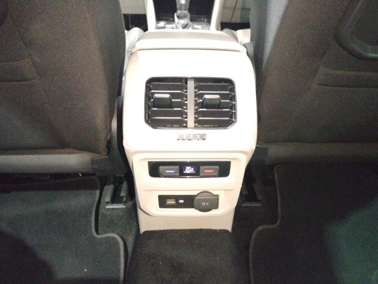 Volkswagen Tiguan Sport 2.0 TDI 110kW (150CV) 4Motion DSG - foto 21