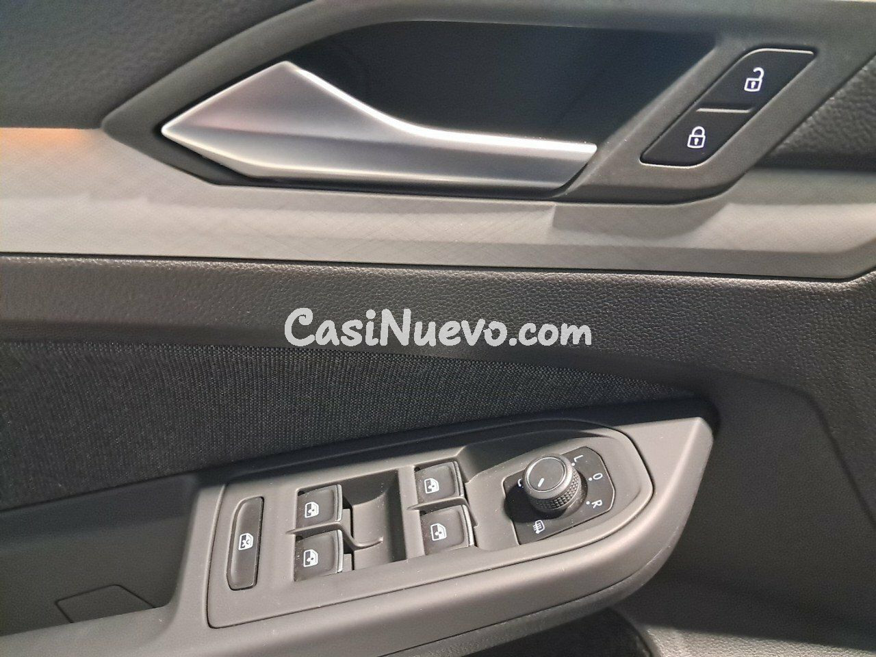 Volkswagen Golf Advance 1.0 TSI 85kW (115CV) DSG - foto 33