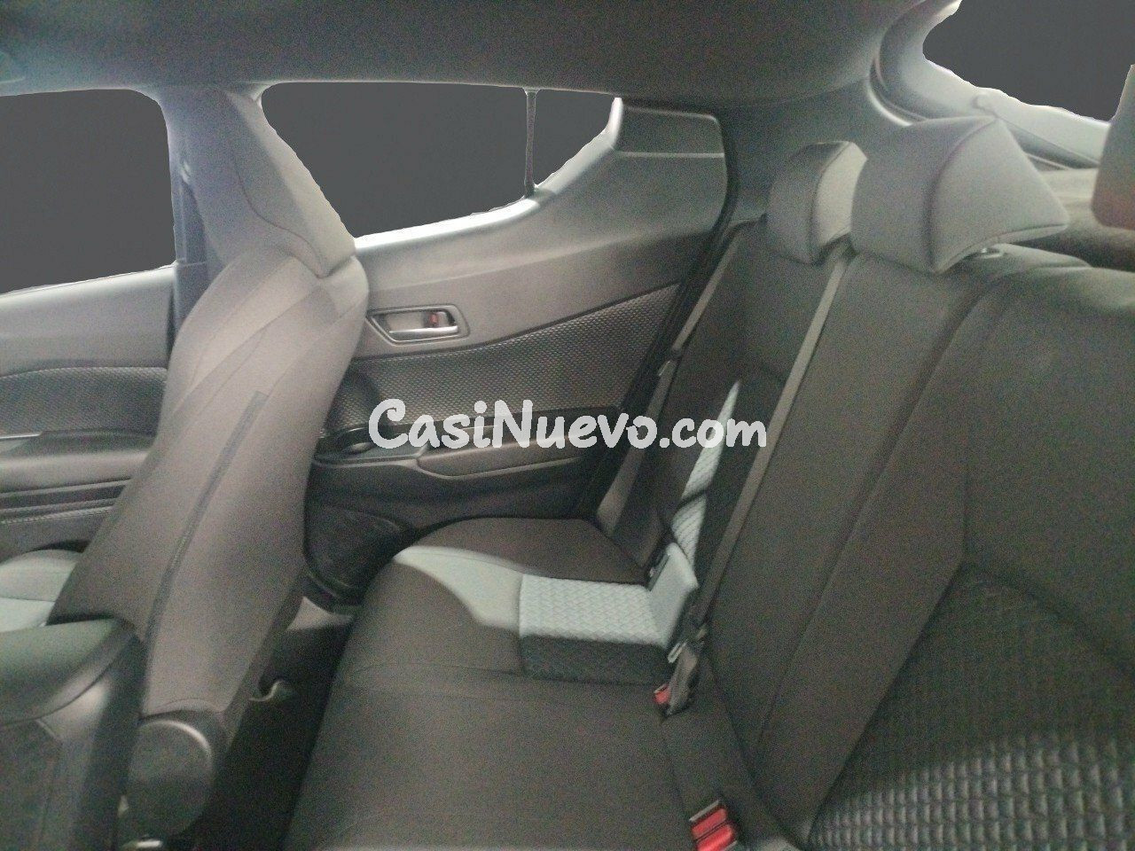 Toyota C-HR 1.8 125H Active - foto 10