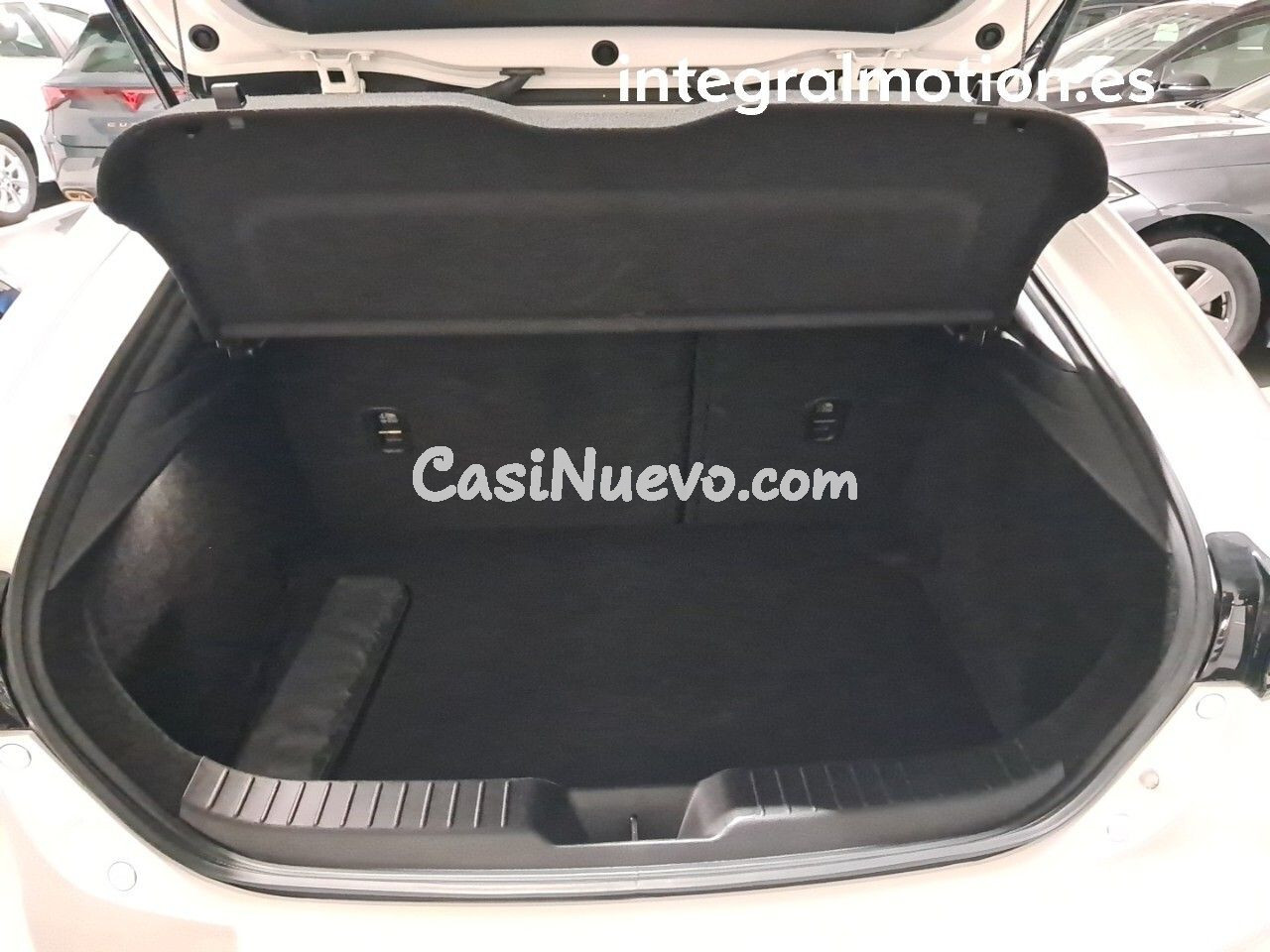 Mazda 3 2.5L E-SKY G MHEV 103kW Prime-line - foto 30