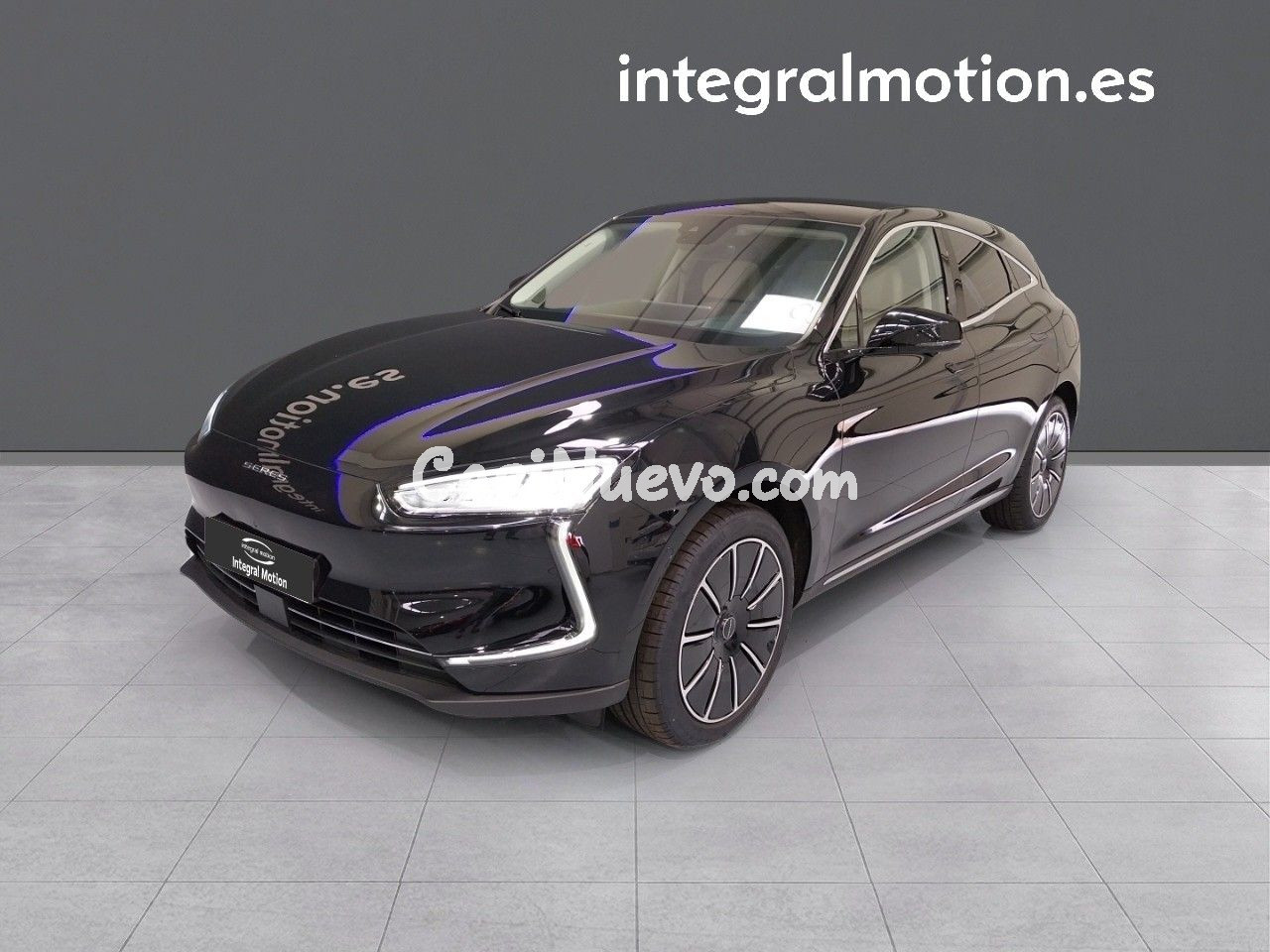 Seres 5 SERES 5 Standard (2WD)