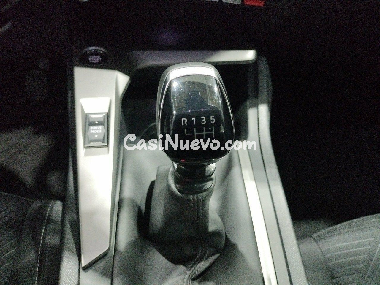 Peugeot 308 SWActive Pack BlueHDi 130 S&S MAN - foto 17