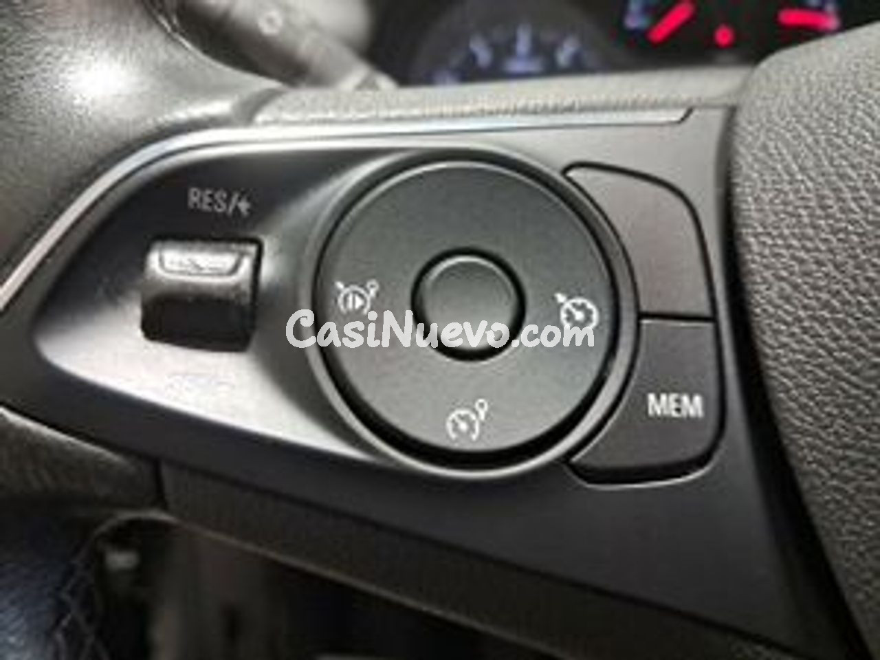 Opel Crossland X 1.2 81kW Design Line 120 Aniversario S/S - foto 11