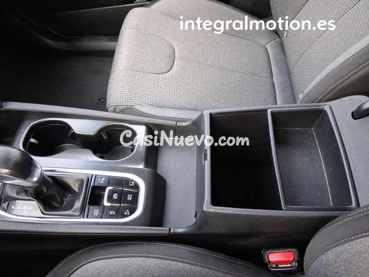 Hyundai Santa Fe 2.2 CRDi Klass Auto 4x2 SR - foto 21