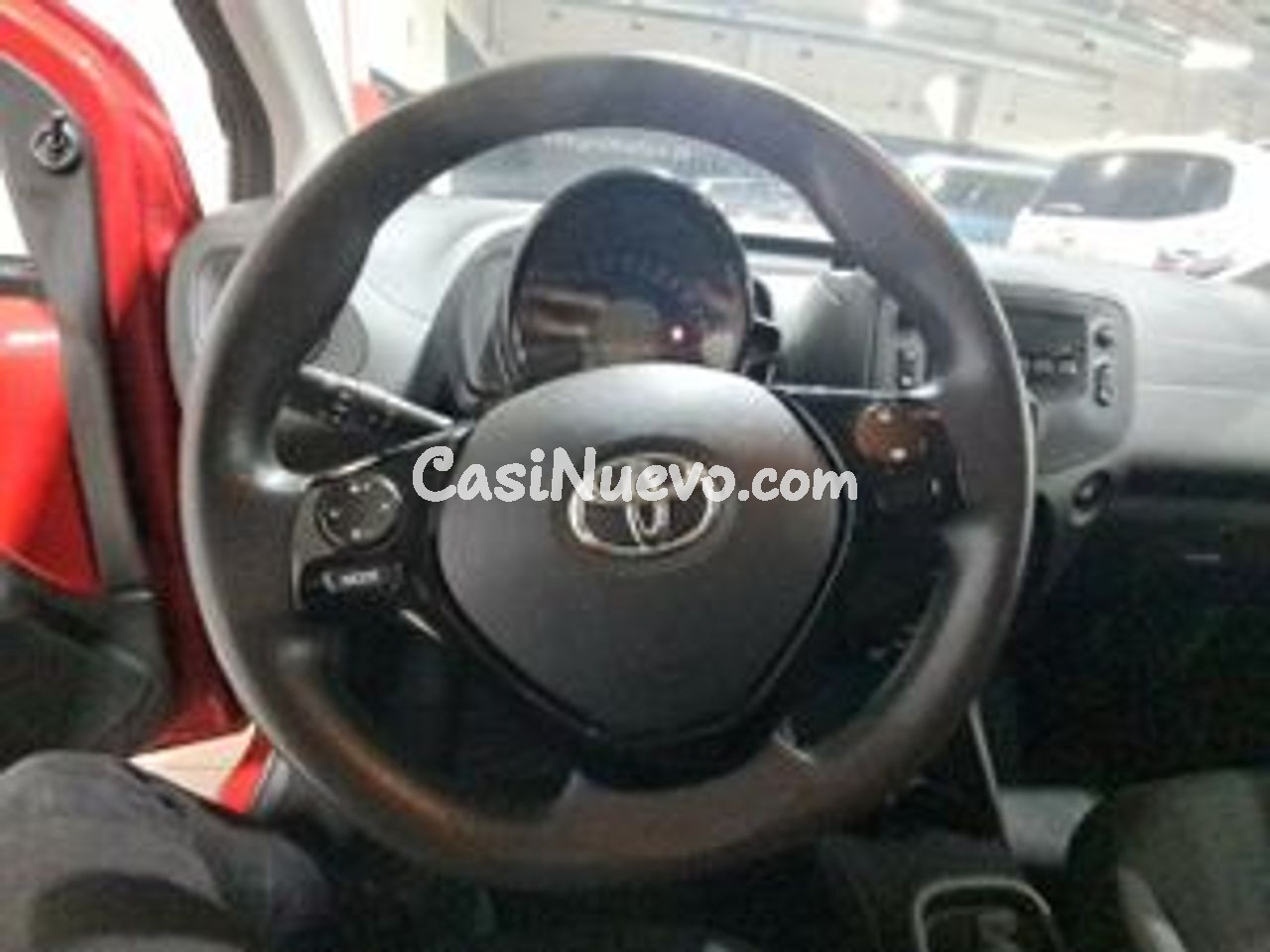 Toyota Aygo 1.0 70 x-play - foto 10