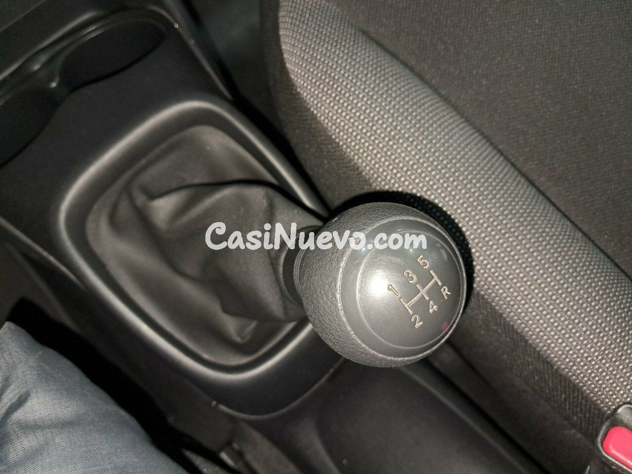 Toyota Aygo 1.0 70 x-play - foto 17