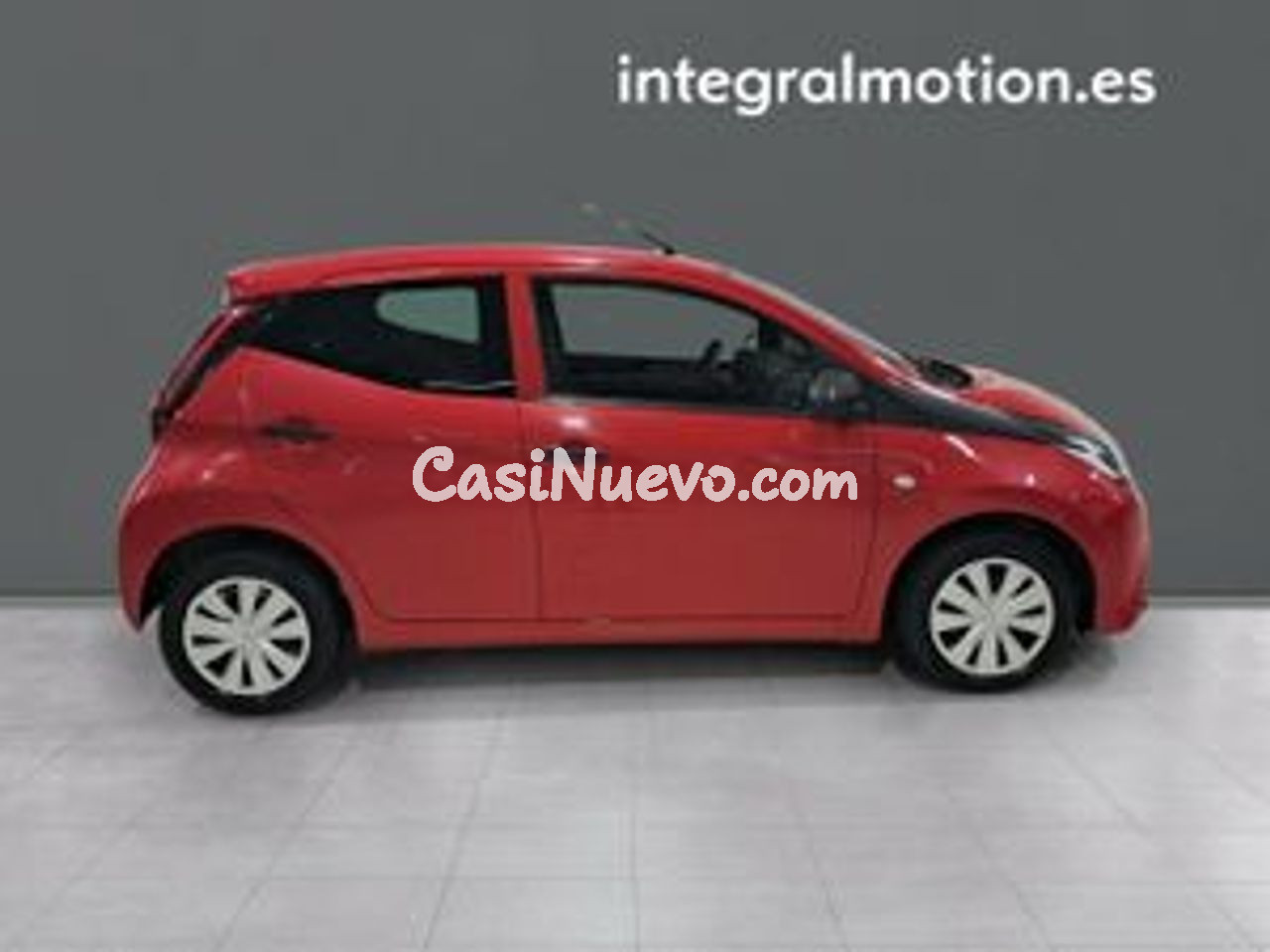 Toyota Aygo 1.0 70 x-play - foto 25