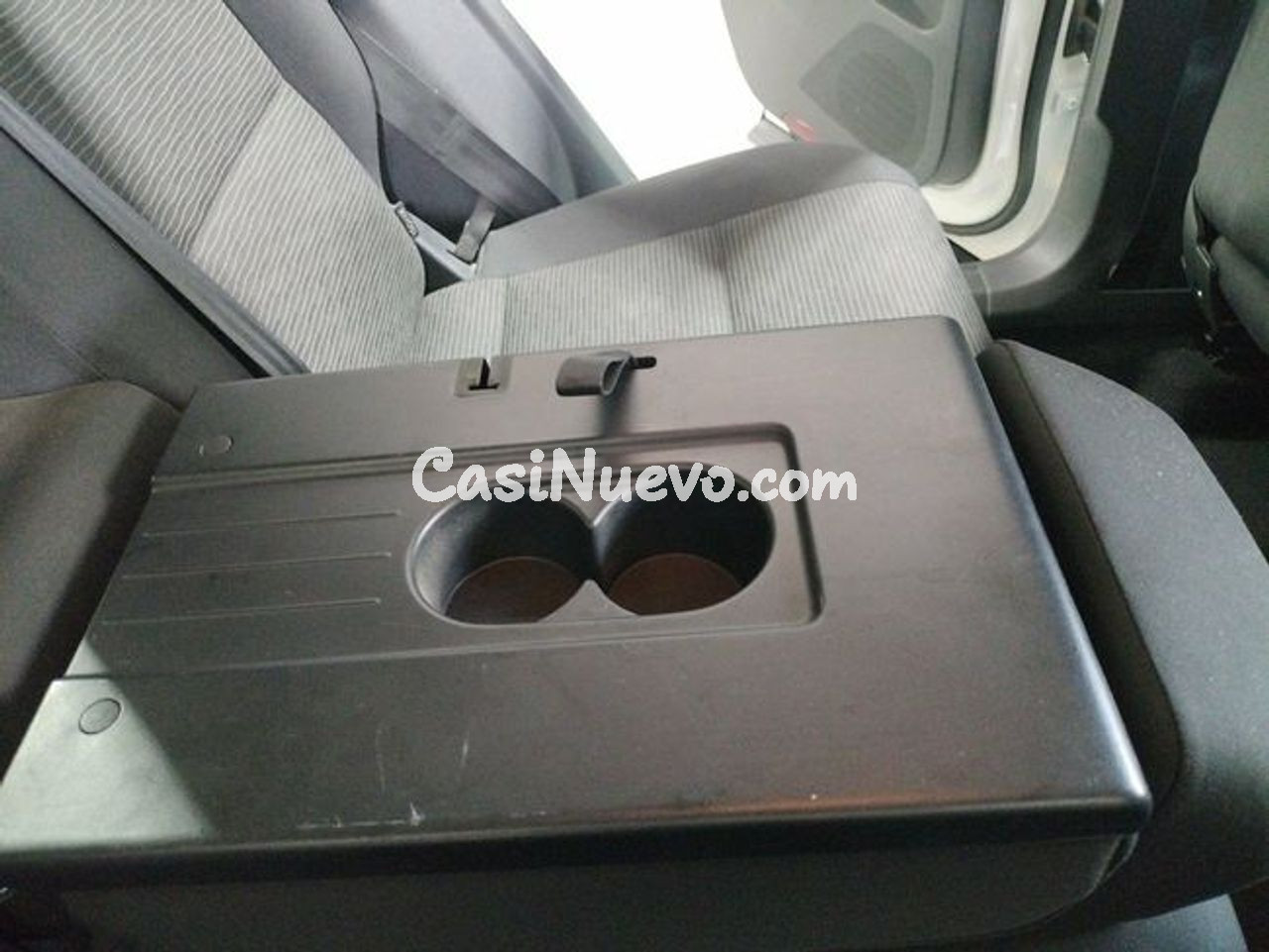 Volkswagen Tiguan 2.0 TDI 110cv 4x2 T1 BlueMotion Tech - foto 21