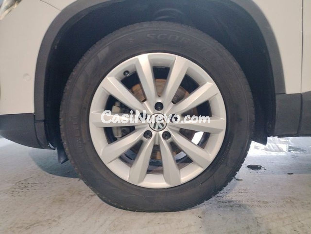 Volkswagen Tiguan 2.0 TDI 110cv 4x2 T1 BlueMotion Tech - foto 28