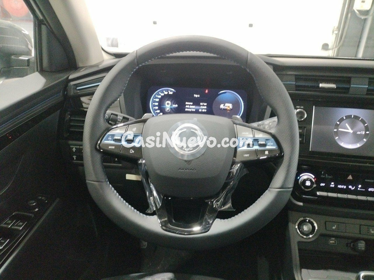 KGM Korando E-MOTION Limited Auto - foto 10