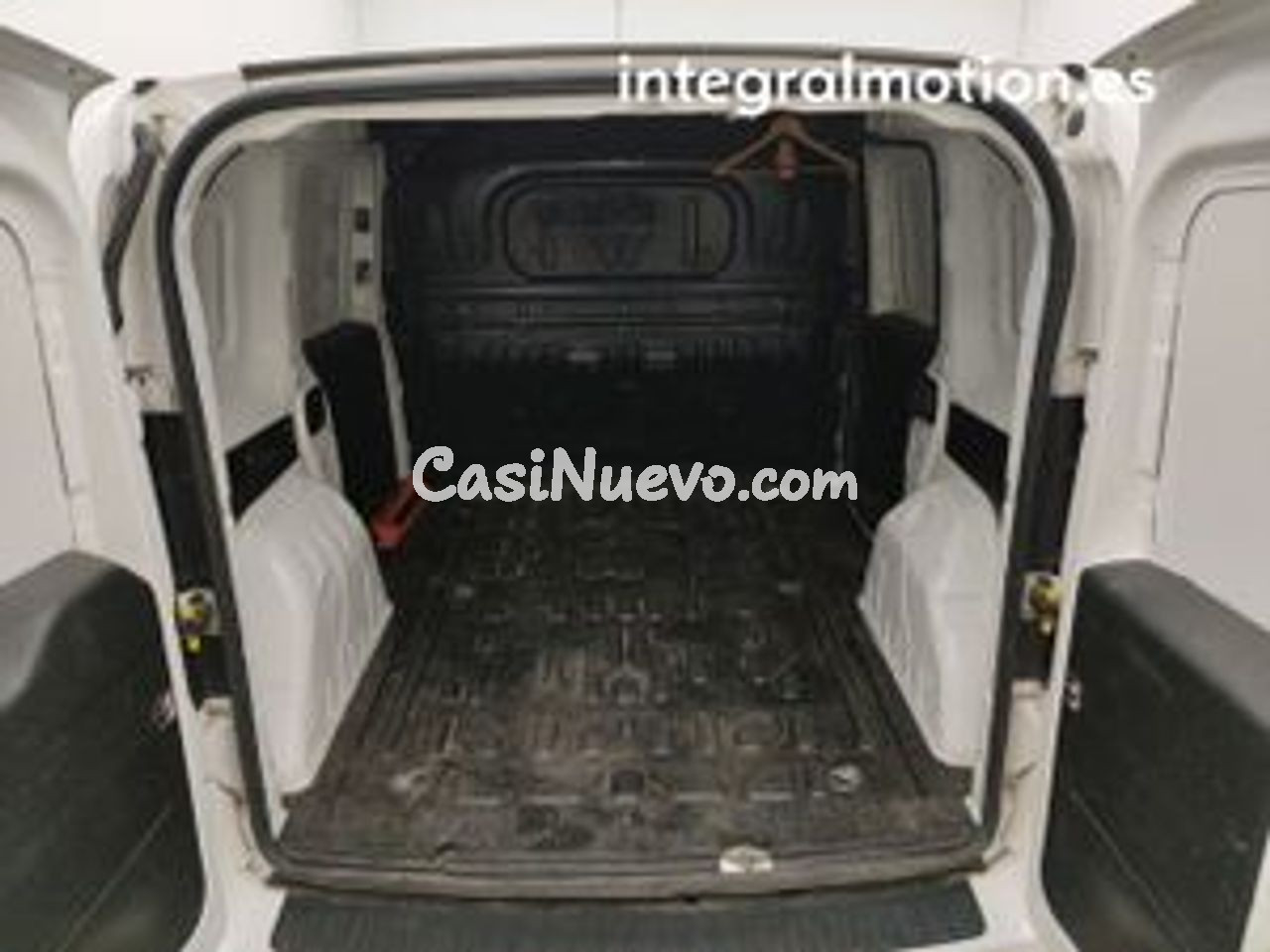 Fiat Doblò Cargo 1.3 Multijet 95 SX SWB 4d - foto 11
