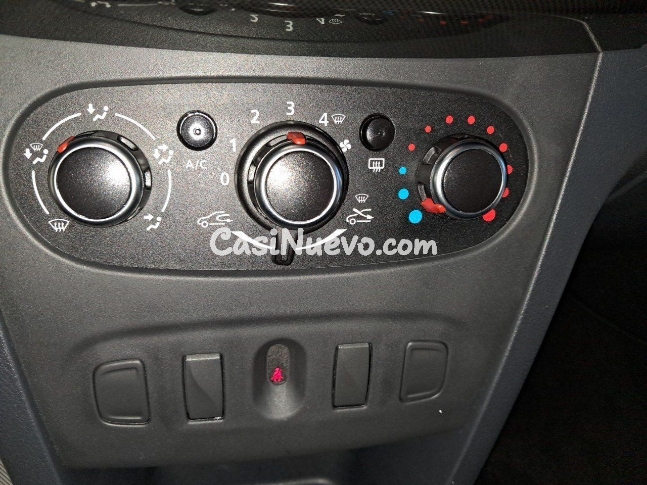 Dacia Sandero Laureate 1.0 54kW (73CV) - foto 17