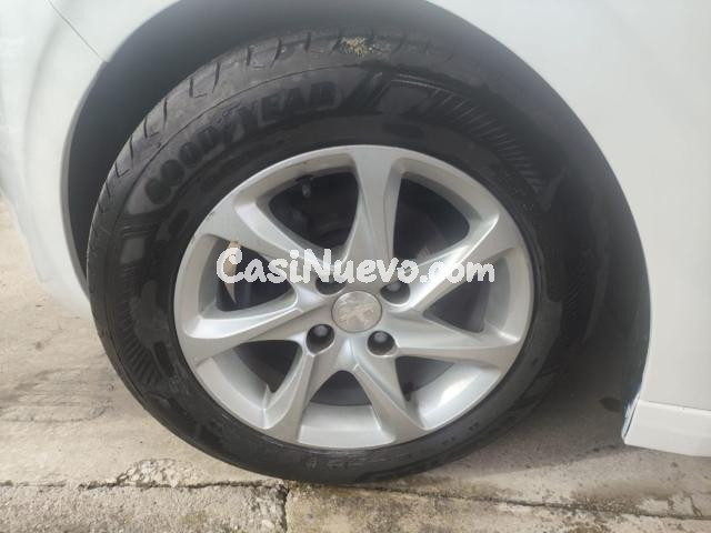 PEUGEOT - 208 - 5p Active 1.5 BlueHDi 100