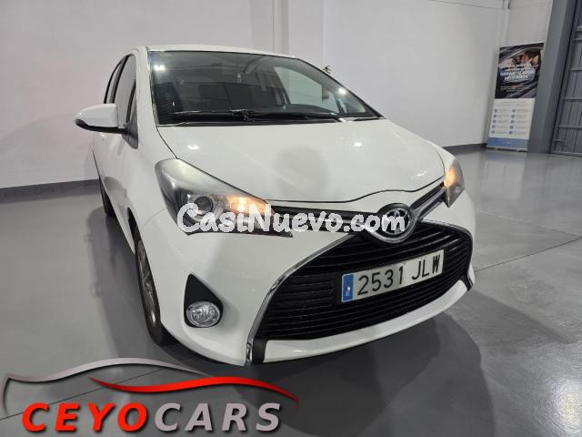TOYOTA - Yaris - 5p 100 Feel!
