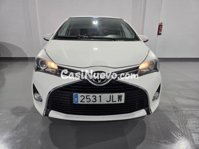 TOYOTA - Yaris - 5p 100 Feel!