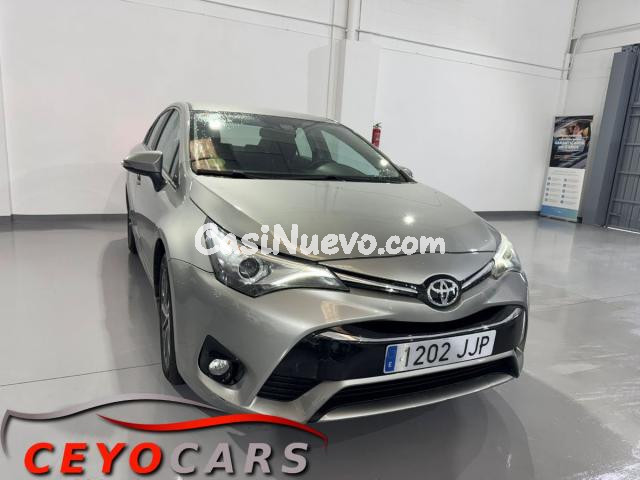 TOYOTA - Avensis - Sedán 150D Advance