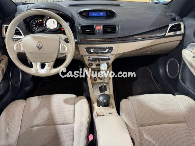 RENAULT - MÉGANE C.C. 2.0 PRIVILEGE CVT