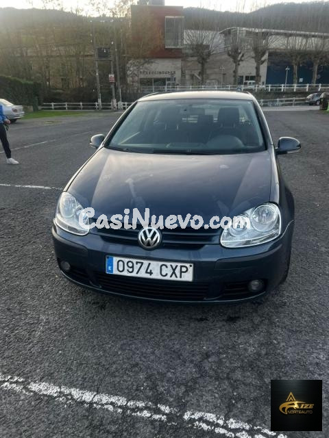 VOLKSWAGEN - Golf - 5p Trendline 1.6 102 CV