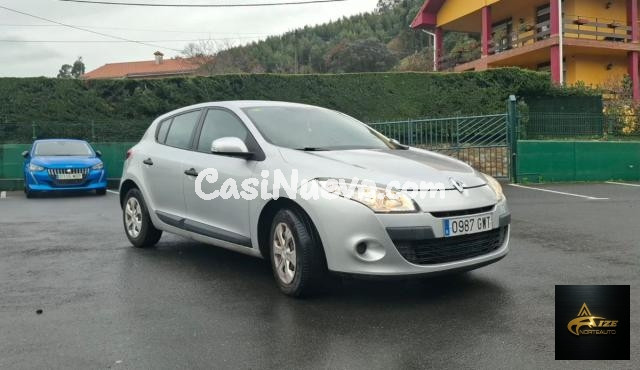 RENAULT - Mégane - 1.6 16V Attractive