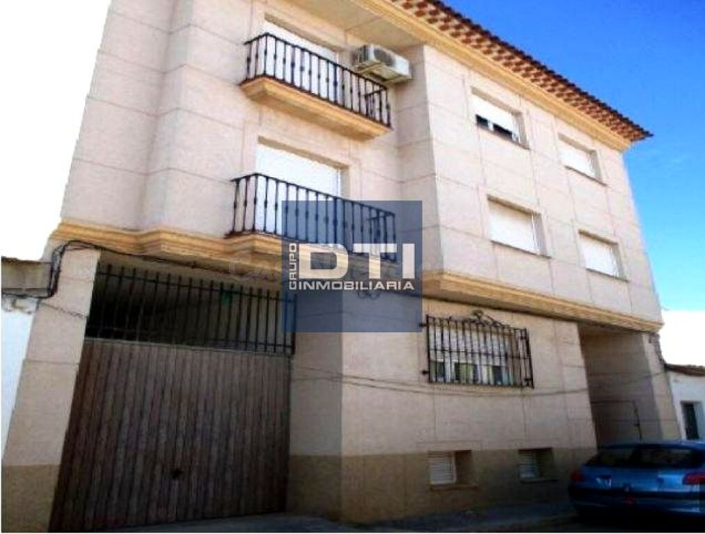 RFA.3081 Garaje coche en venta en c. atocha, 34, Villarrobledo, Albacete